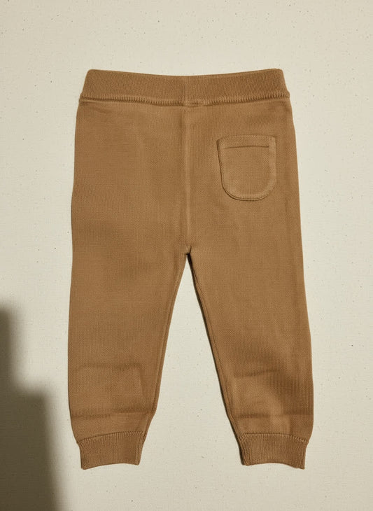Chai baby leggings on a light gray background